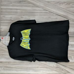 Batman Men's Short Sleeve Graphic Tee Size XL